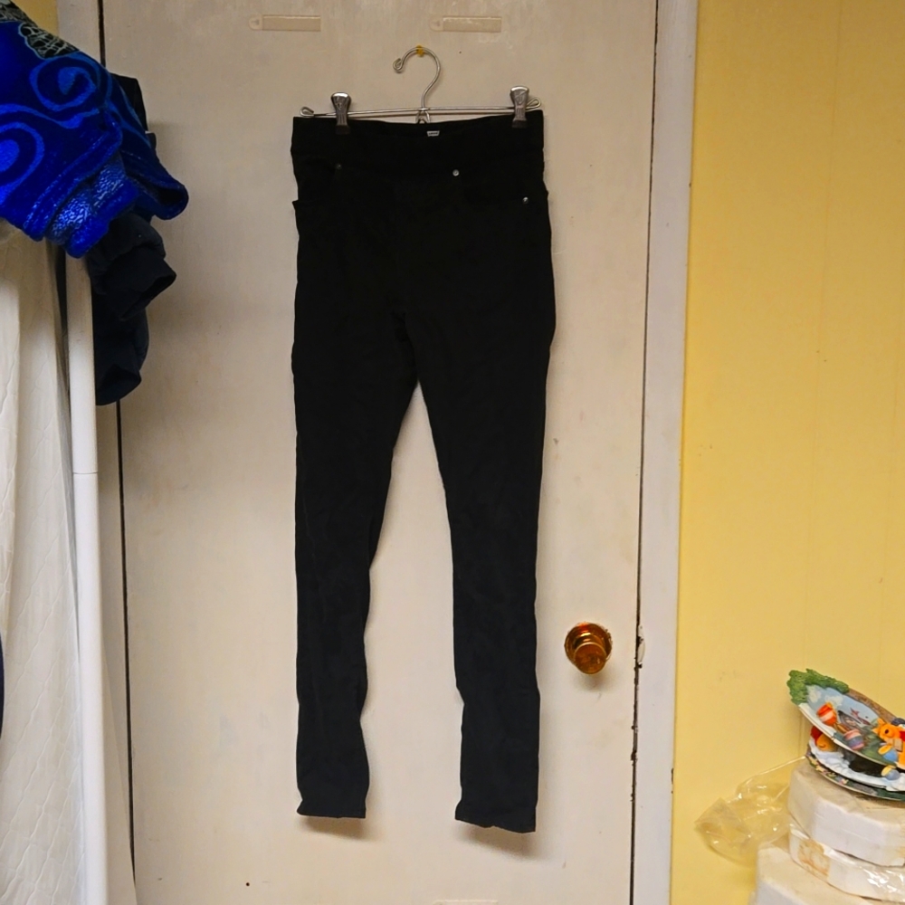 Black Levi shaping leggings size 24